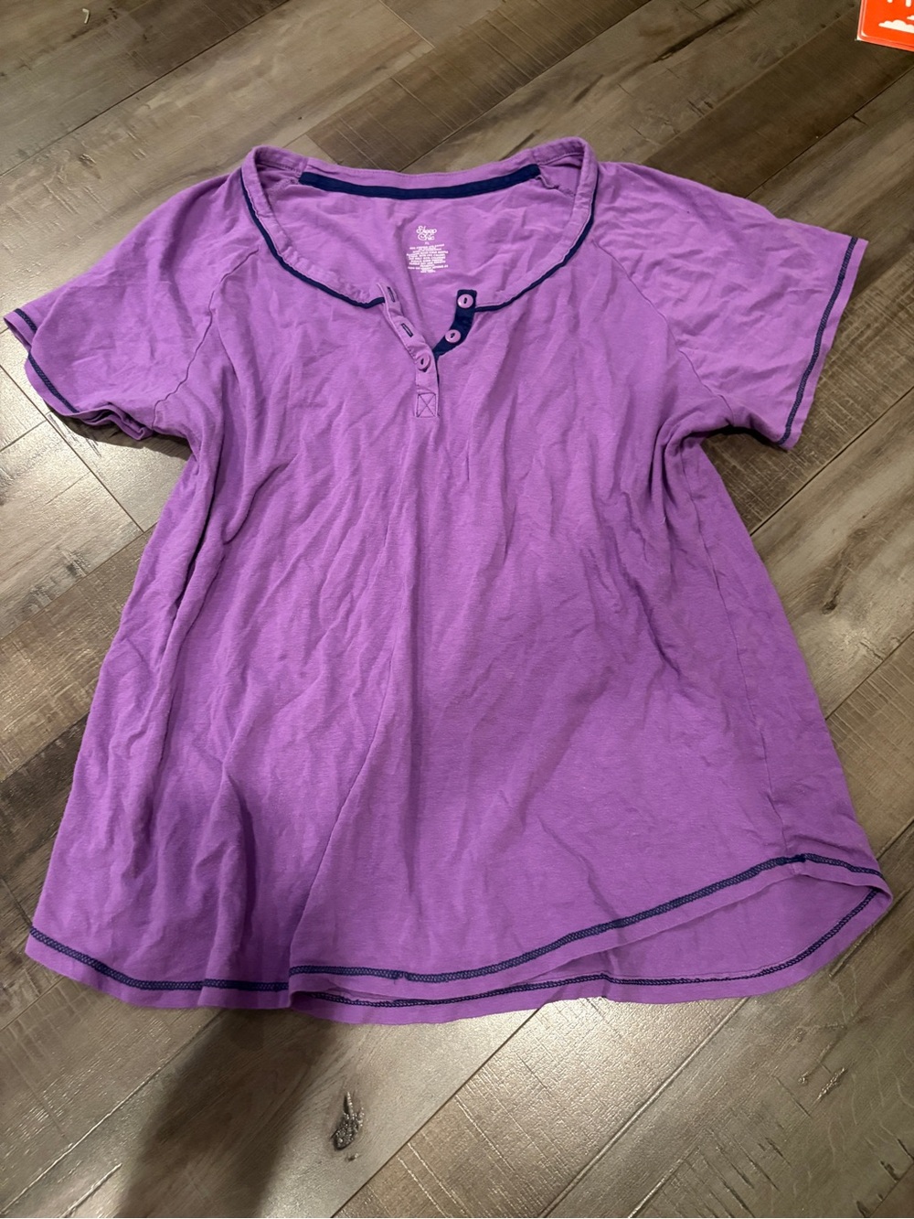 Women's Short Sleeve Henley Tee in Purple